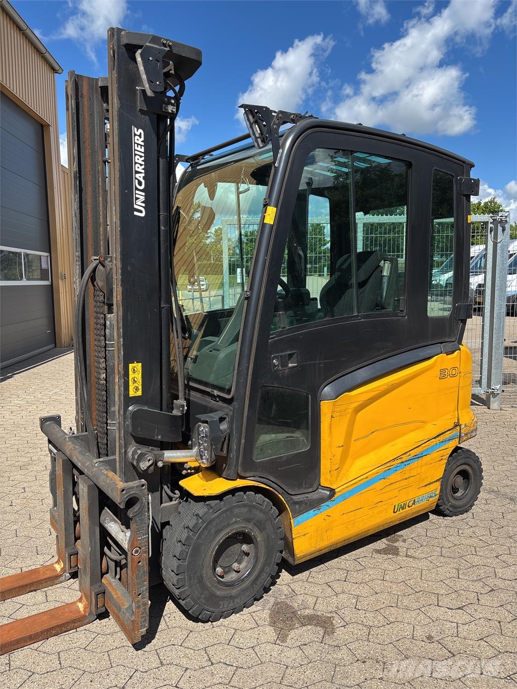 UniCarriers MX2-30L Electric forklifts