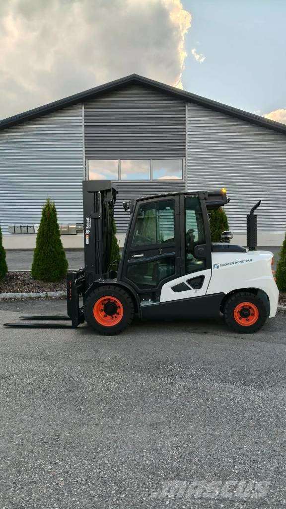 Bobcat D55SC-9 Dieseltrukki ディーゼル・軽油