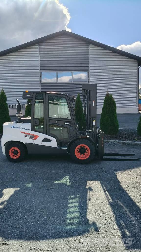 Bobcat D55SC-9 Dieseltrukki ディーゼル・軽油
