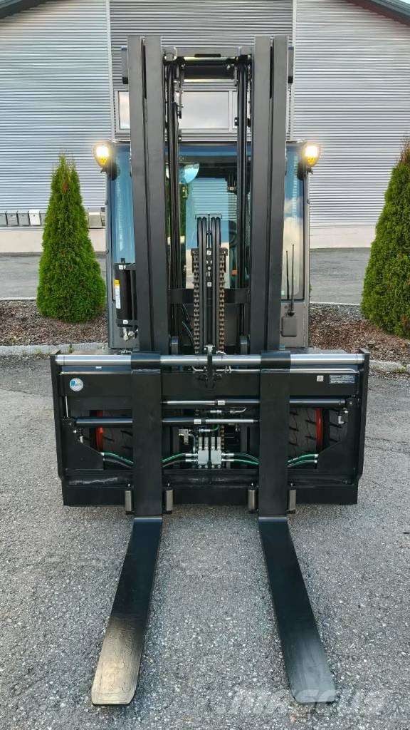 Bobcat D55SC-9 Dieseltrukki ディーゼル・軽油