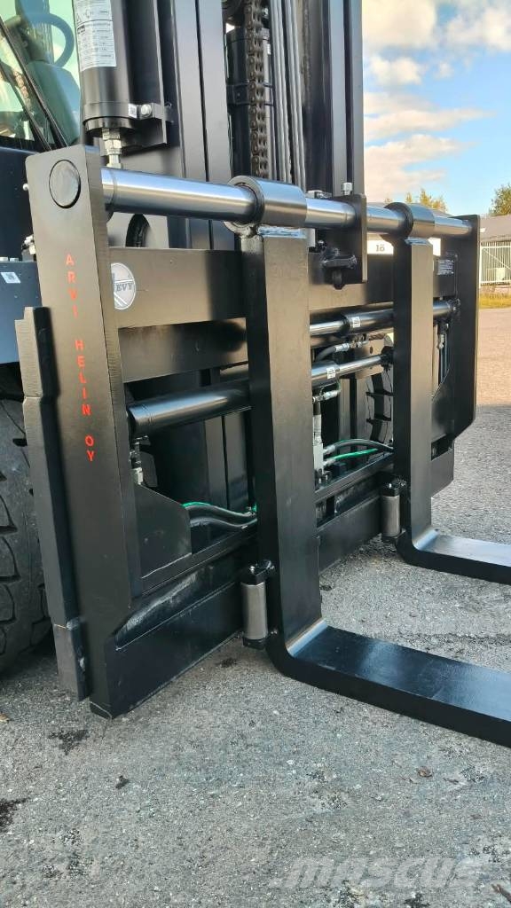 Bobcat D55SC-9 Dieseltrukki ディーゼル・軽油