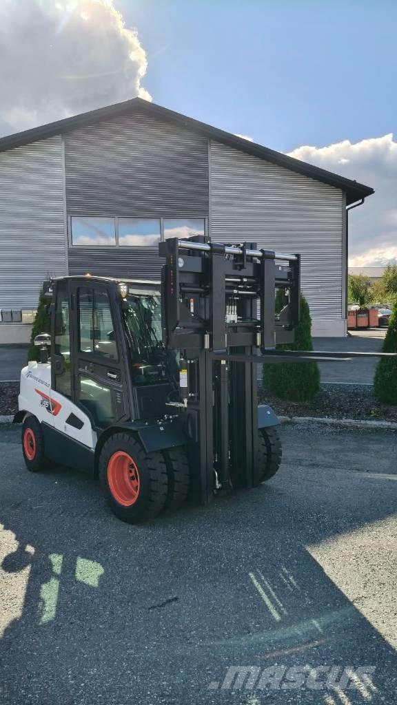 Bobcat D55SC-9 Dieseltrukki ディーゼル・軽油