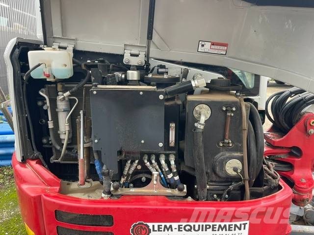 Takeuchi TB 335 R Mini pelle < 7t