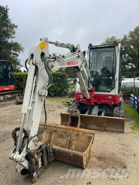 Takeuchi TB 335 R Mini pelle < 7t