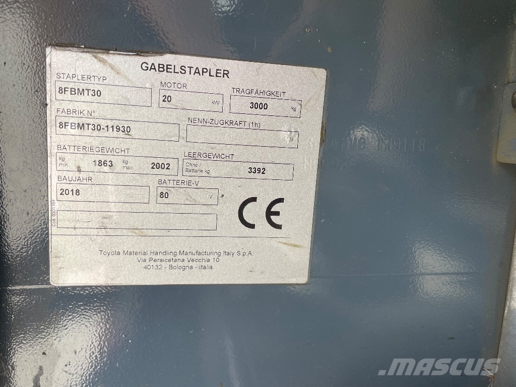Toyota 8FBMT30 Електрически вилични кари-повдигачи
