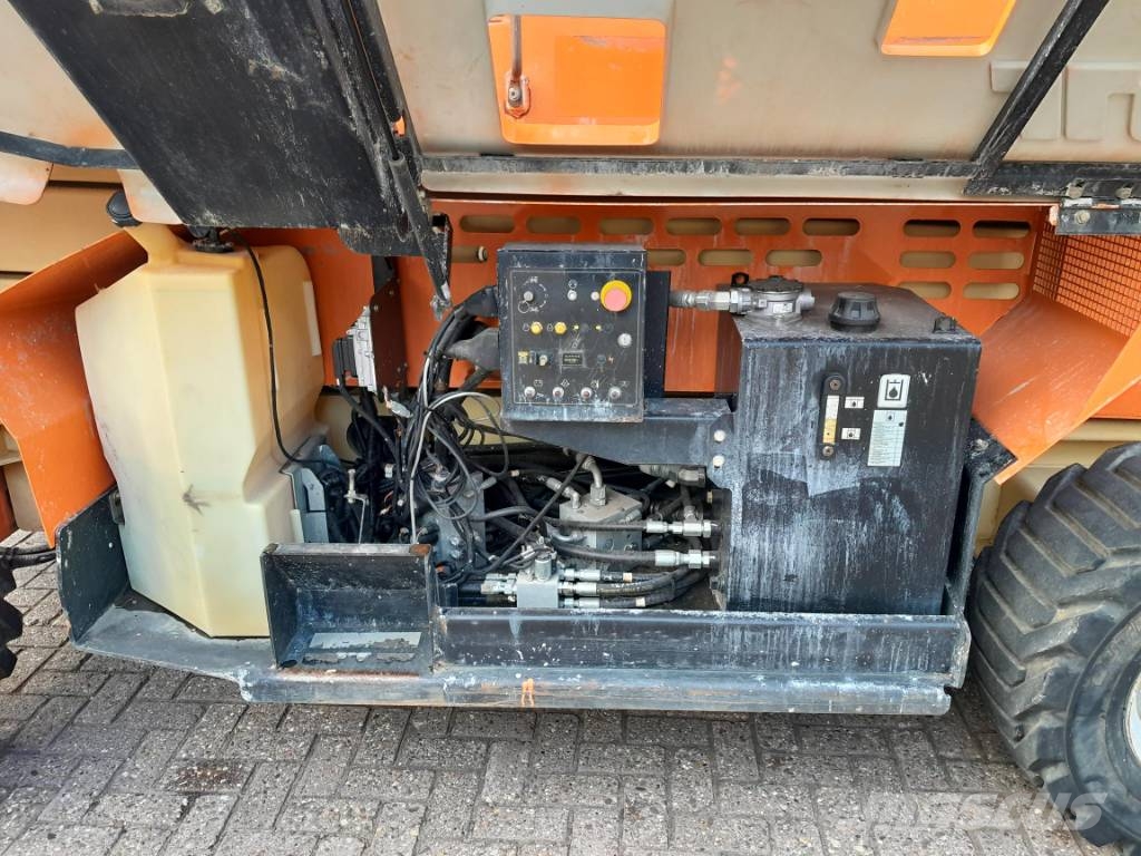 JLG 3394 RT | Schaarhoogwerker ruwterrein 4x4 Schaarhoogwerkers