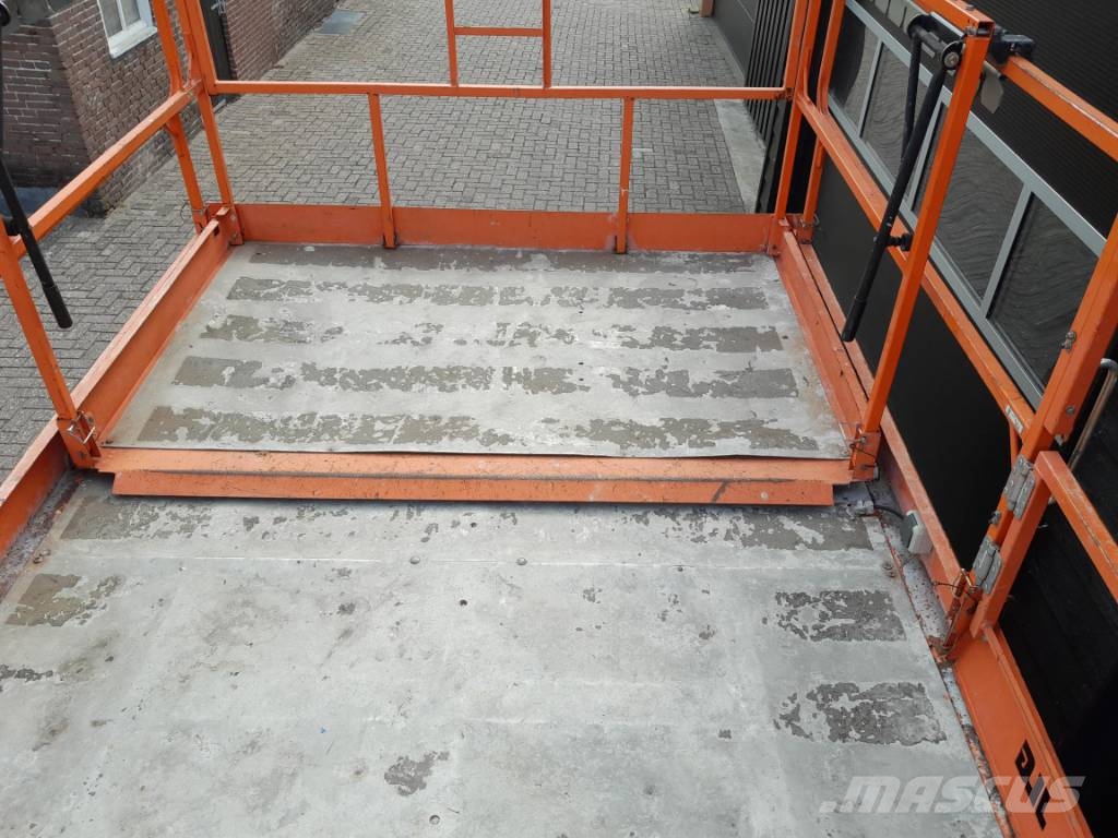 JLG 3394 RT | Schaarhoogwerker ruwterrein 4x4 Schaarhoogwerkers