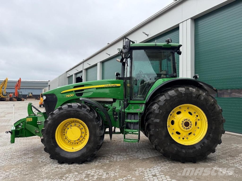 John Deere 7930 PowerQuad - Front PTO Tractoare