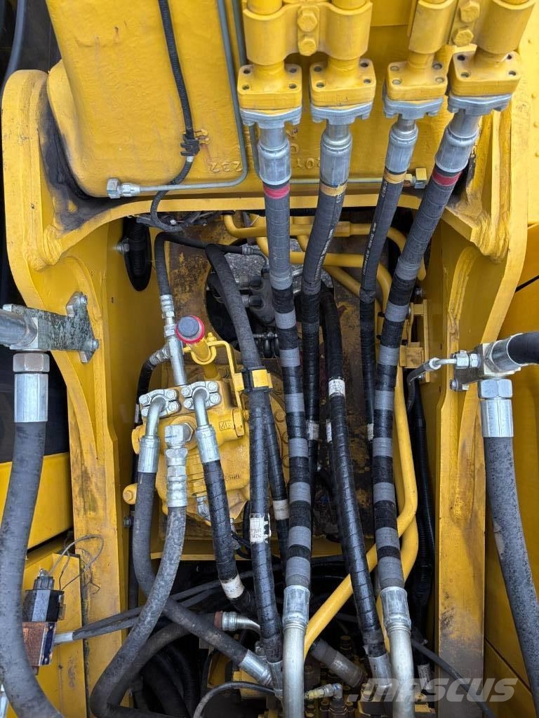 Komatsu PC 210-10M0 (New / Non CE Certified) Escavadeiras de esteiras
