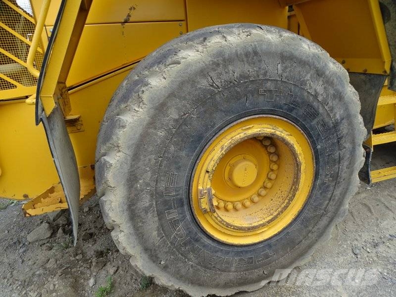 Volvo L 150 E Фронтальні навантажувачі