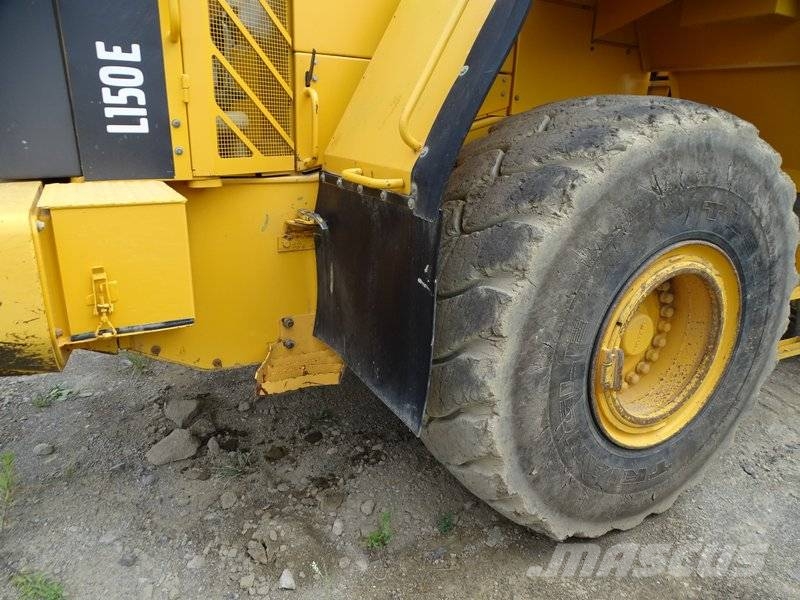 Volvo L 150 E Фронтальні навантажувачі