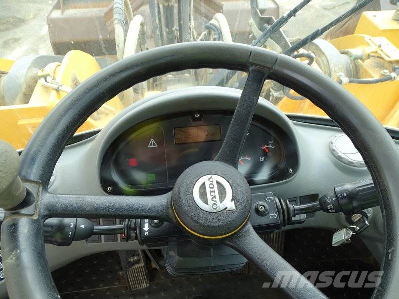 Volvo L 150 E Фронтальні навантажувачі