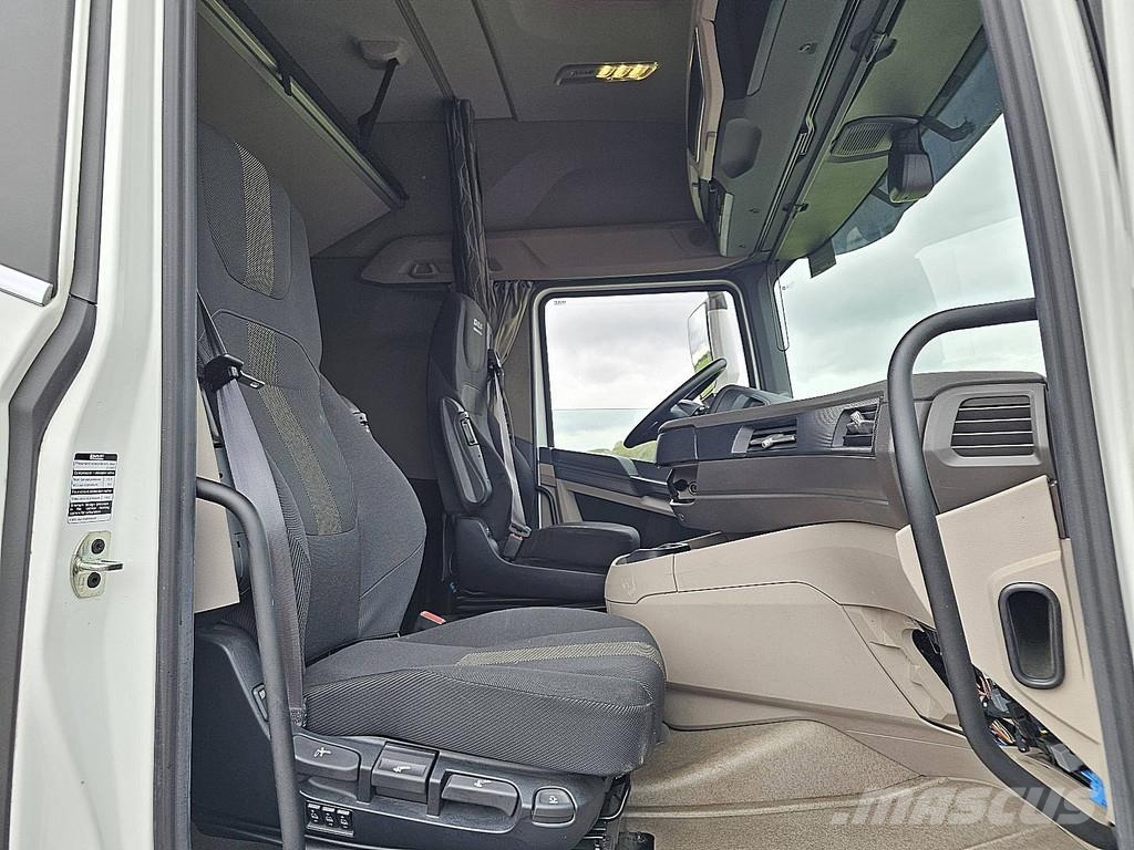 DAF XG 530 FT Intarder Full-Air Full-Spoilers Alcoa FR Sattelzugmaschinen