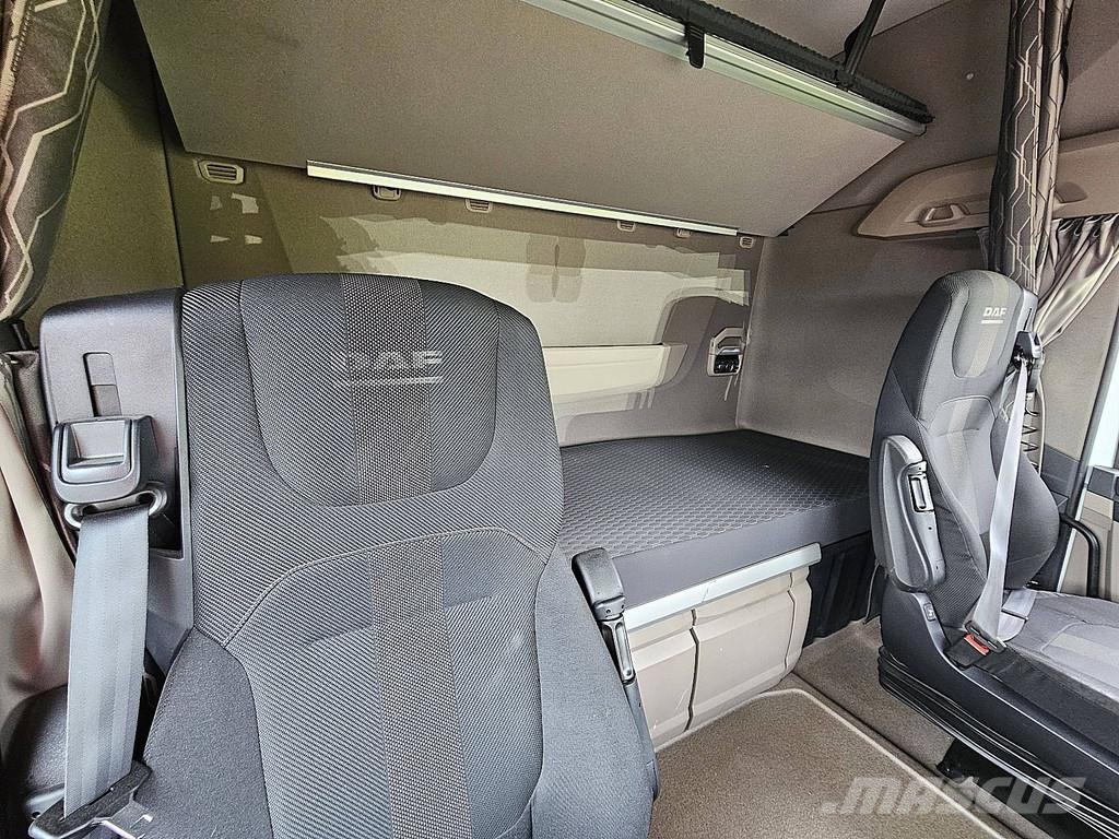 DAF XG 530 FT Intarder Full-Air Full-Spoilers Alcoa FR Sattelzugmaschinen