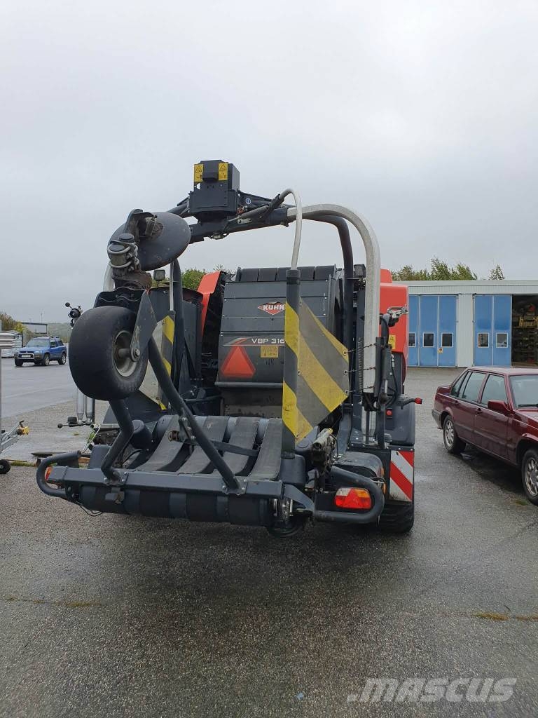 Kuhn VBP 3165 Lisy na okrúhle balíky