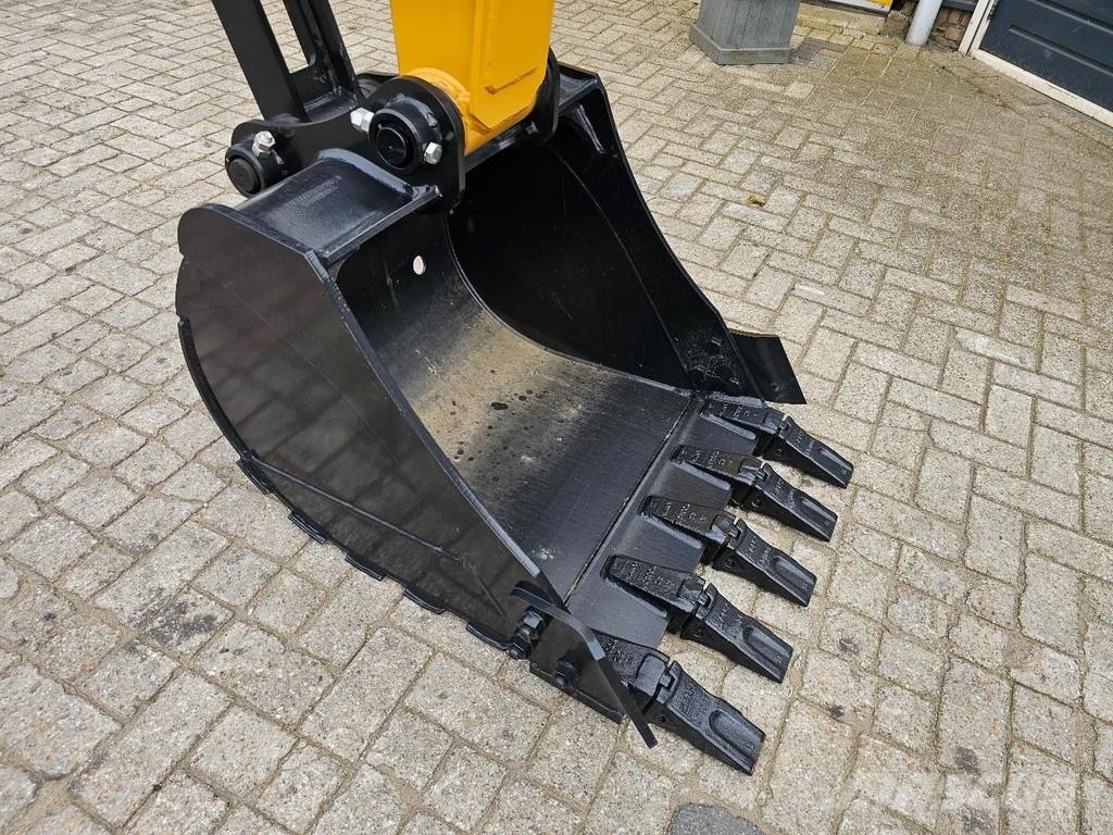 Sany SY70C Средни екскаватори 7т - 12т