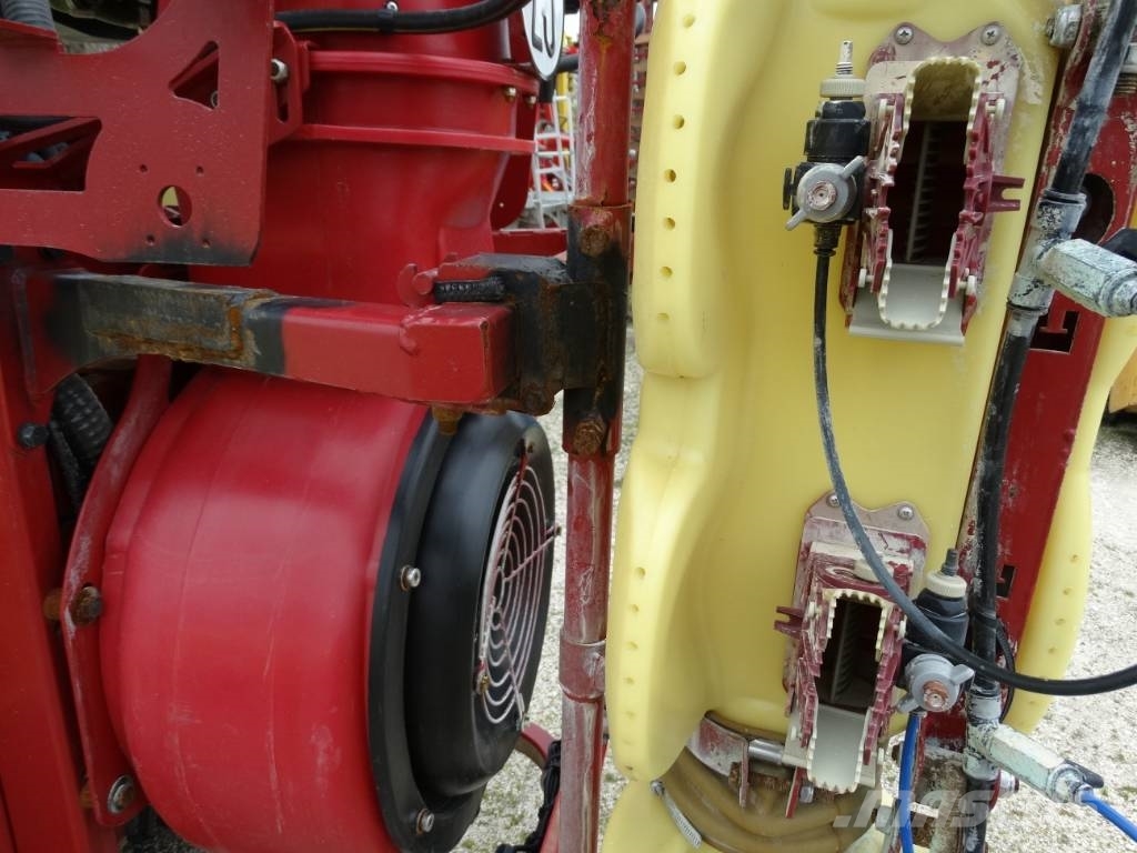 Hardi Zaturn Plus 2000 Прицепные опрыскиватели
