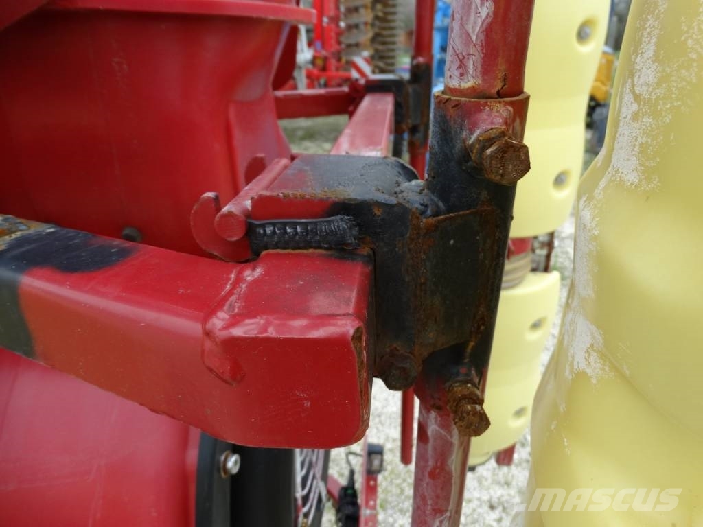 Hardi Zaturn Plus 2000 Прицепные опрыскиватели