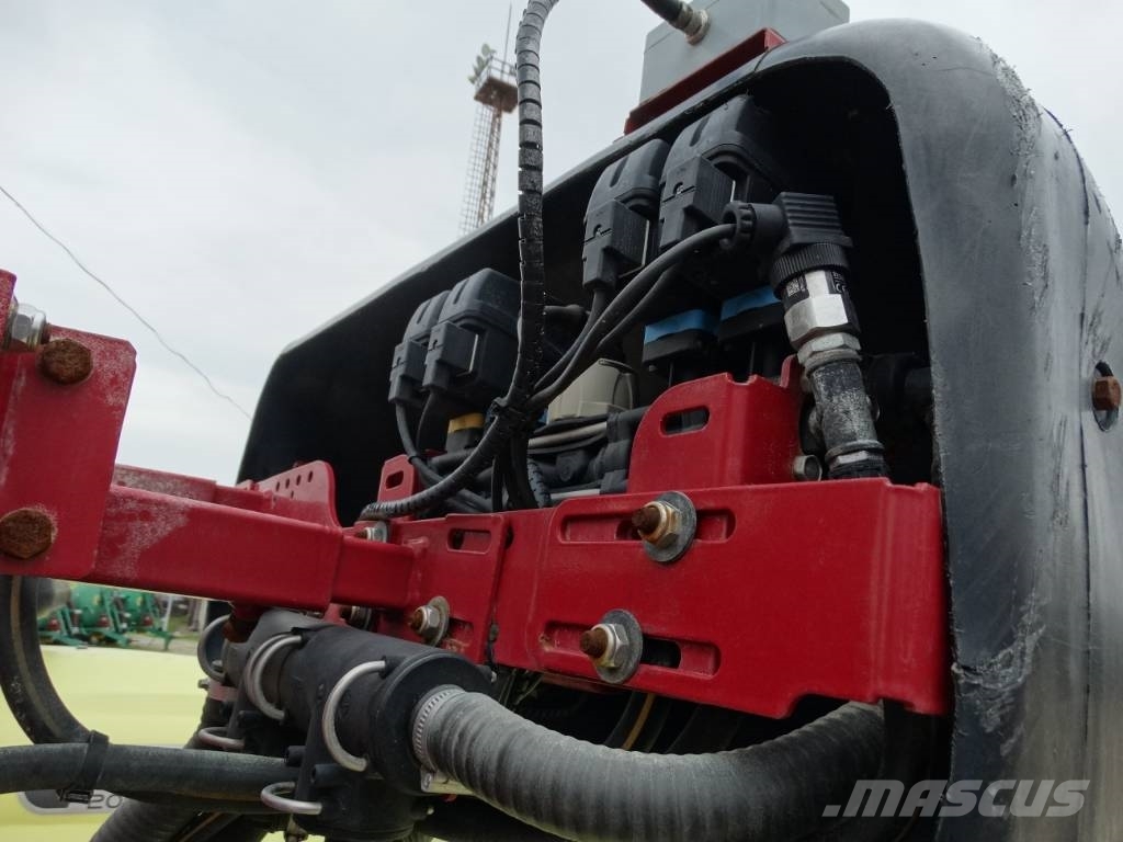 Hardi Zaturn Plus 2000 Прицепные опрыскиватели