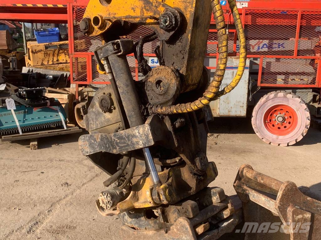 JCB 100C-1+Engcon Rototilt Excavadoras 7t - 12t