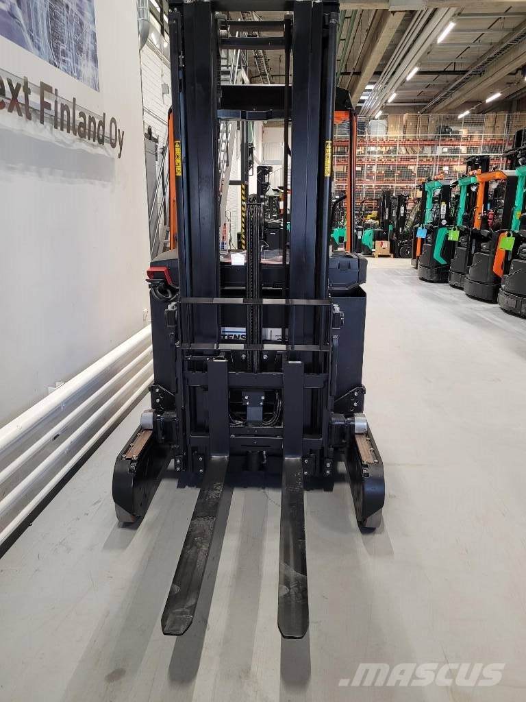Rocla HSF 14 Reachtruck voor hoog niveau