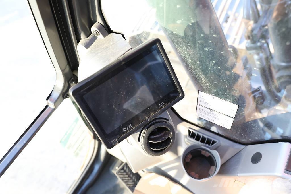 Develon DX205 Верижен екскаватор