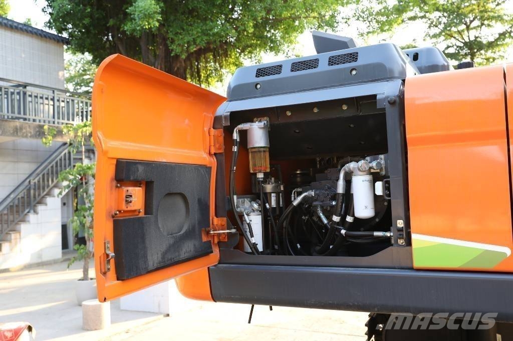 Develon DX205 Верижен екскаватор