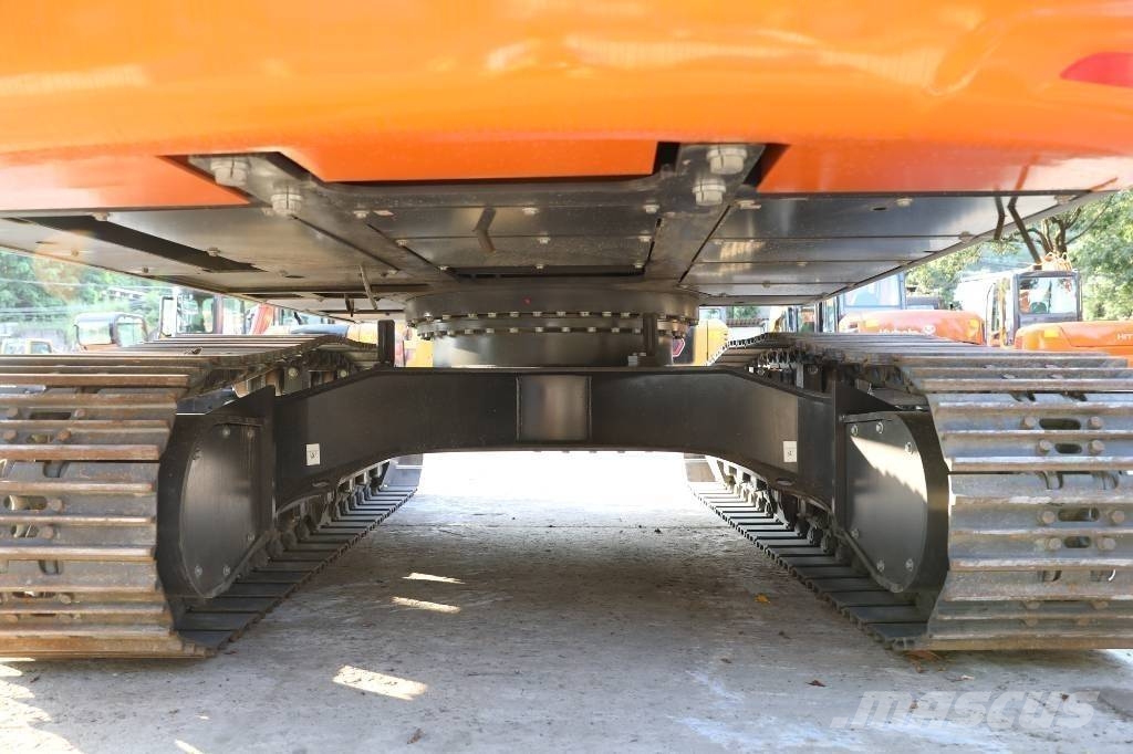 Develon DX205 Верижен екскаватор