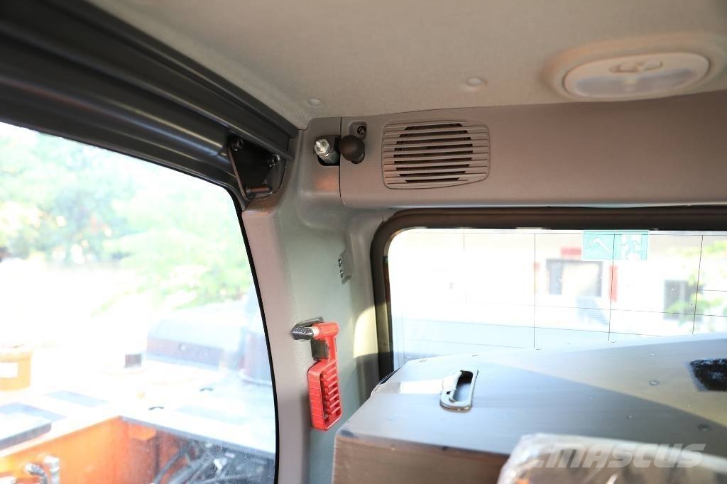 Develon DX205 Верижен екскаватор