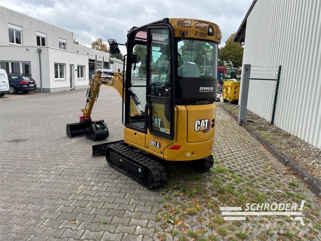 CAT 301.6 Wielgraafmachines