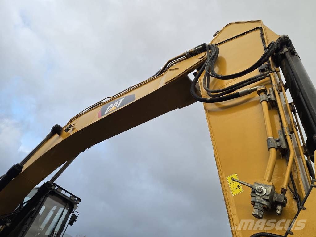 CAT 336 D Beltegraver