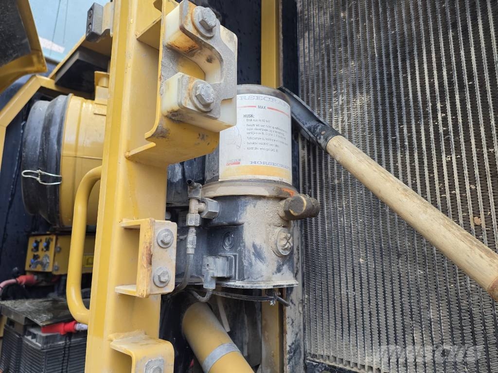 CAT 336 D Beltegraver