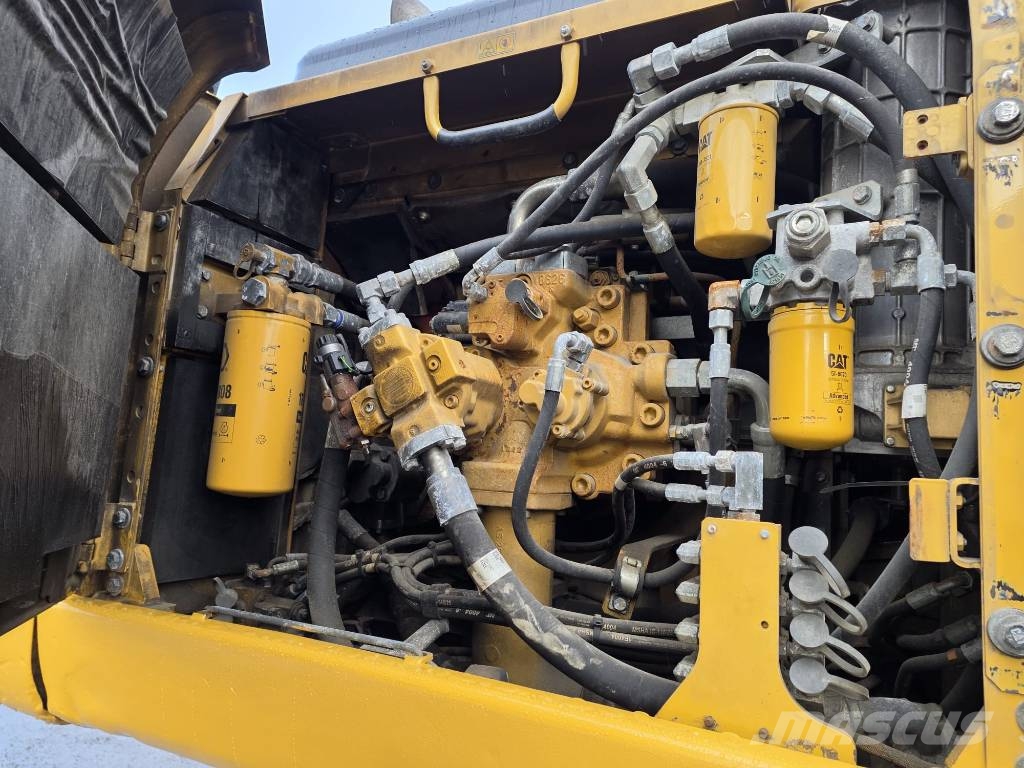 CAT 336 D Beltegraver