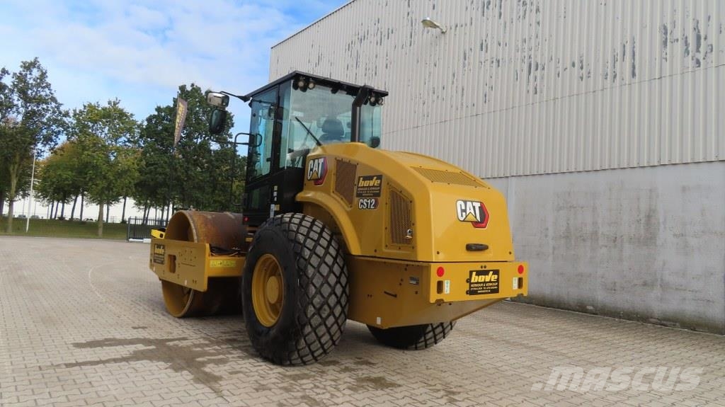 CAT CS12 Single drum rollers