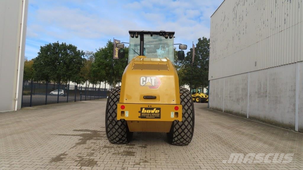 CAT CS12 Single drum rollers
