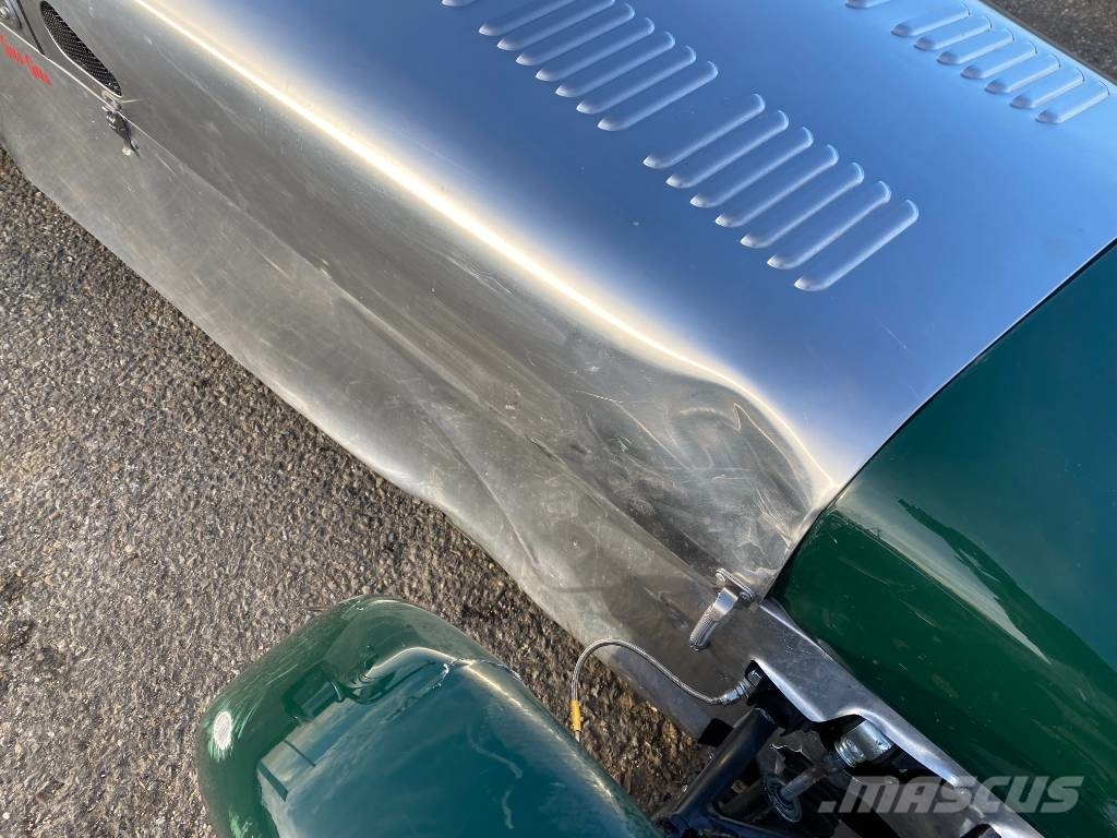 CATERHAM SEVEN 170 0.7- Turbo 84Ps endommagée Carros