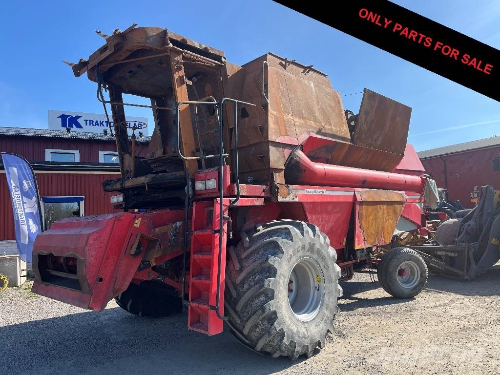 Massey Ferguson 32 Dismantled. Only spare parts Teraviljakombainid