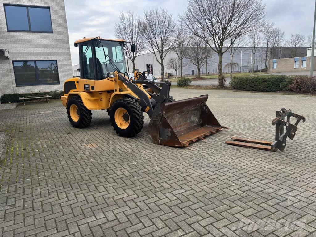 Volvo L30G, SOLD/ VERKOCHT/ VERKAUFT !! لوادر بعجل