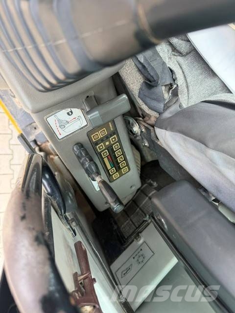 Hyundai Robex 140 W-7 Pyöräkaivukoneet