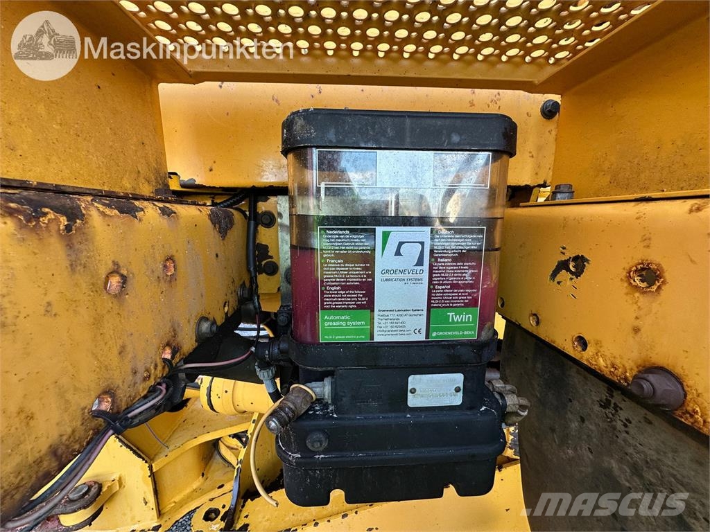 Volvo L220F Kolesni nakladalci