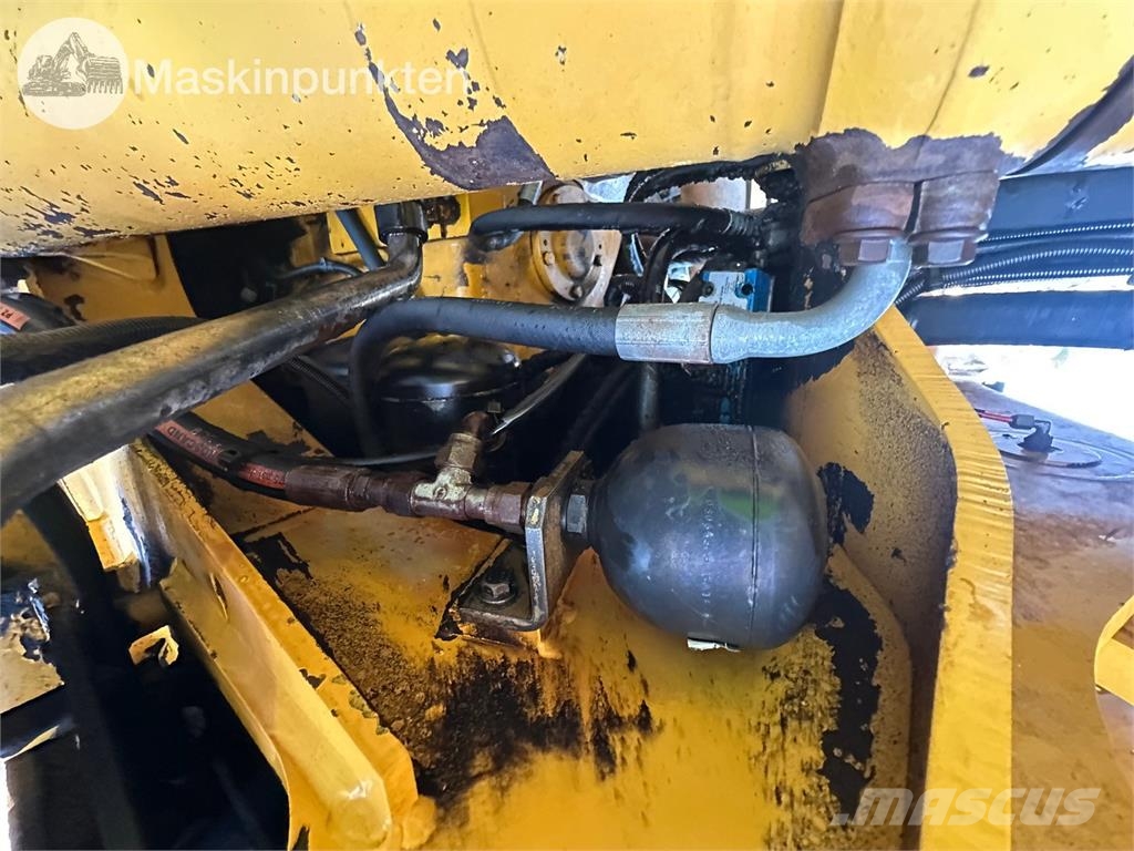 Volvo L220F Kolesni nakladalci