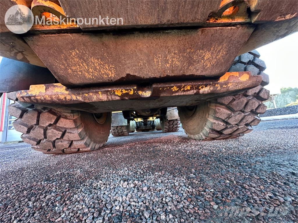 Volvo L220F Kolesni nakladalci