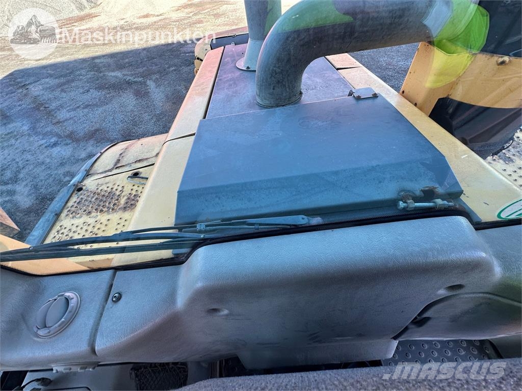 Volvo L220F Kolesni nakladalci