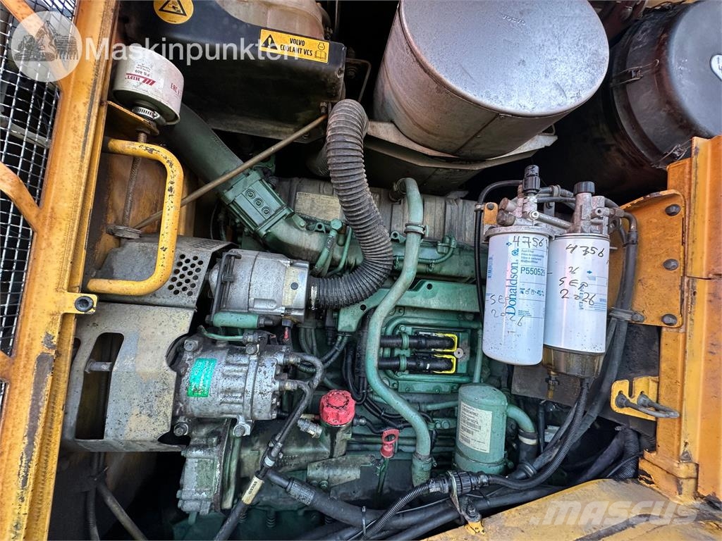 Volvo L220F Kolesni nakladalci