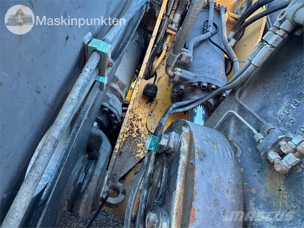 Volvo L220F Kolesni nakladalci