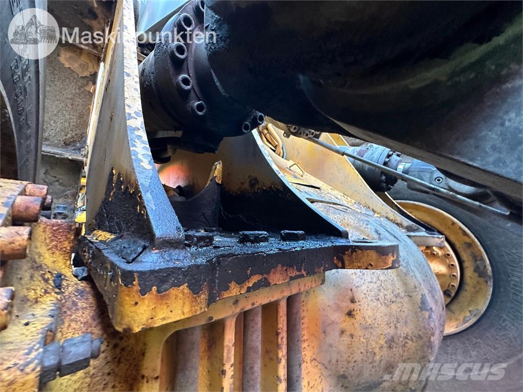 Volvo L220F Kolesni nakladalci