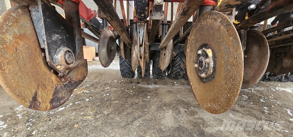 Junkkari 3000t hs+laitteella. مثاقيب مدمجة
