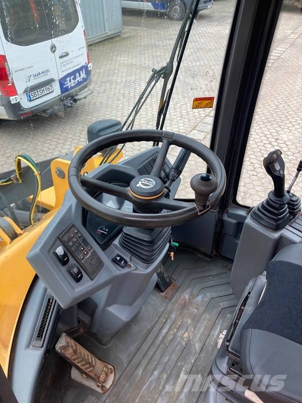 Volvo L 35 G 휠로우더