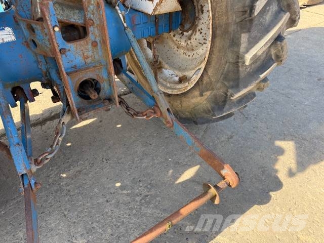 Ford 4000 Traktorid