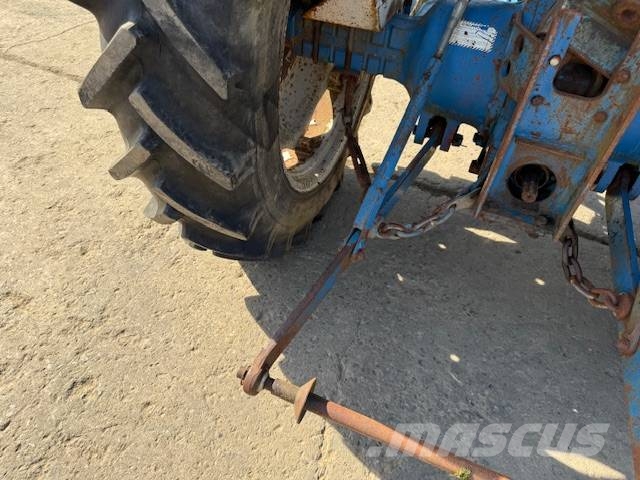 Ford 4000 Traktorid
